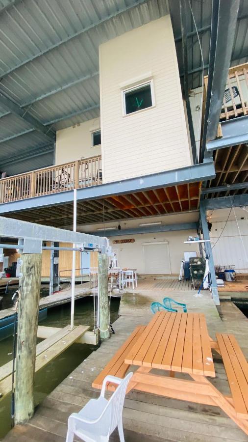 Resort Lodging At Venice Marina W/ Wifi + Private Dock المظهر الخارجي الصورة